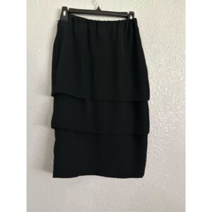 Vintage, black Peplin, and petals skirt. Elastic waist. Side metal zipper  Sz 8